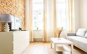 Stylish Apartment In Warsaw